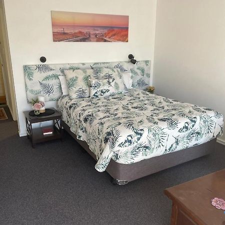 Hotel Tranquility à Mandurah Extérieur photo